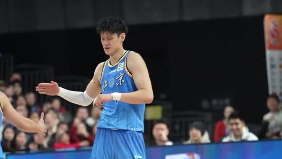  许利民：小曾老伤复发 赵睿无大碍争取下场回归