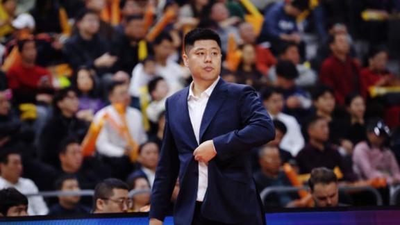  潘江：两队经历伤病困扰 跟球员强调最多是心态