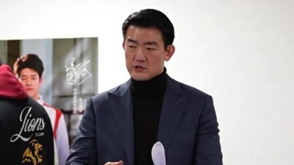  更衣室复盘！王博：转折在第三节 球队进攻停滞