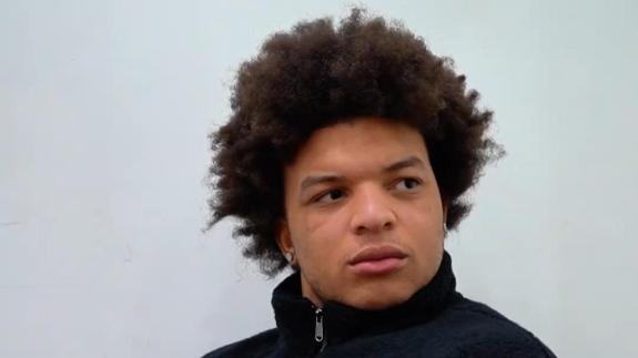  洛夫顿探店：喜欢上海美食 想为球队赢下冠军