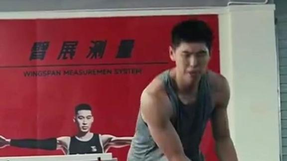  崔永熙康复训练见成效：状态在线！肌肉线条清晰