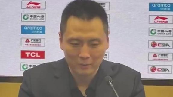  重点表扬小偰！卢伟：张镇麟在防守端全情投入