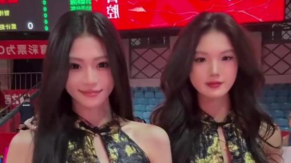  国风+旗袍！吉林啦啦队火力全开妩媚动人