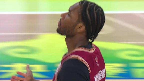  背后有我！约克干拔不中 琼斯暴起补扣打停山东