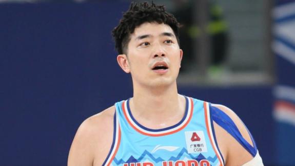  赛季报销！吴冠希左膝髌韧带损伤 缺席剩余比赛