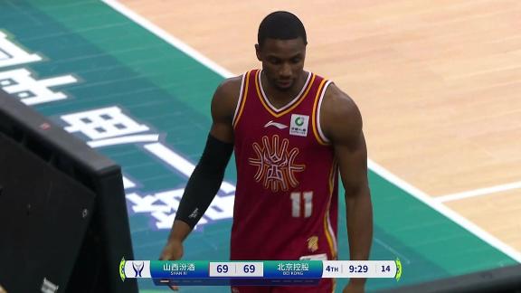  太离谱！迪亚洛出场仅11分钟就犯满遭罚掉