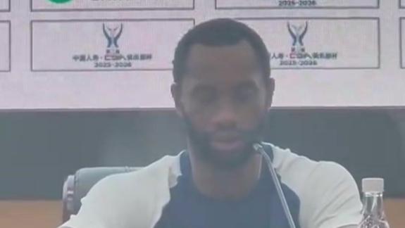  弗格：赢球因中场调整得当 感谢教练信任