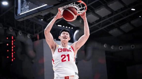 男篮内线支柱！胡金秋入选世预赛最值得关注球员