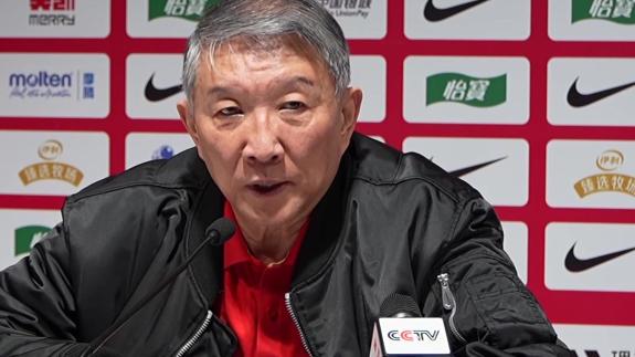  中国女篮四大中锋汇合在即 李月汝韩旭学习战术