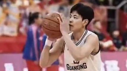  广东女篮祝杨舒予生日快乐！新一岁继续闪闪发光