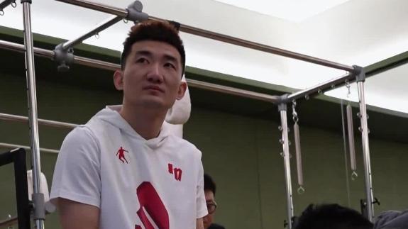 积极康复中！孙铭徽社媒配文：迎难而上