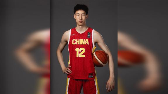 中国第17人！郇斯楠入选2026年耐克篮球巅峰赛