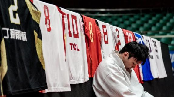 来时路！丁彦雨航：在山东球馆才有勇气说出退役