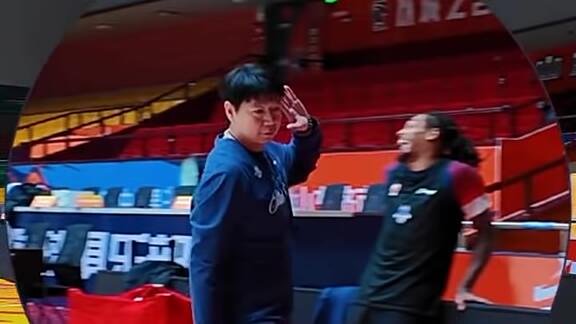 哥的实力 无须多言！邱指导手感依旧丝滑不减当年