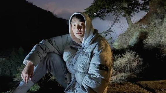 说走就走！丁彦雨航重爬泰山致敬15年前的自己