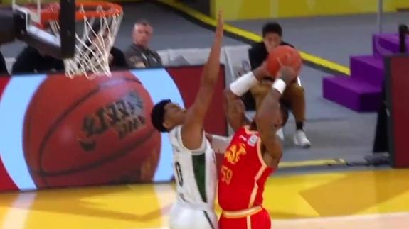  场均28.6分！塔克当选月度最佳国际球员