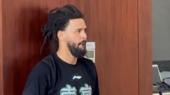 马不停蹄投入训练！J.Cole与队友见面开启备战