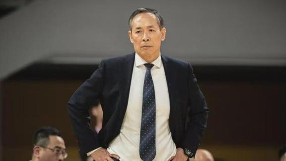 上场仅66分！许利民：快攻打不出来进攻单打独斗