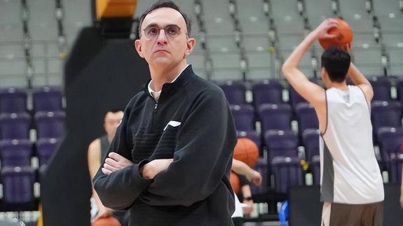 乌戈：莱迪在德国表现很好 希望篮板方面有帮助