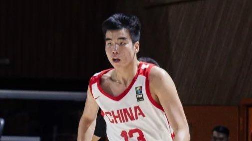 张懿赵杰18分+张淳智劈扣！中国62-81塞尔维亚