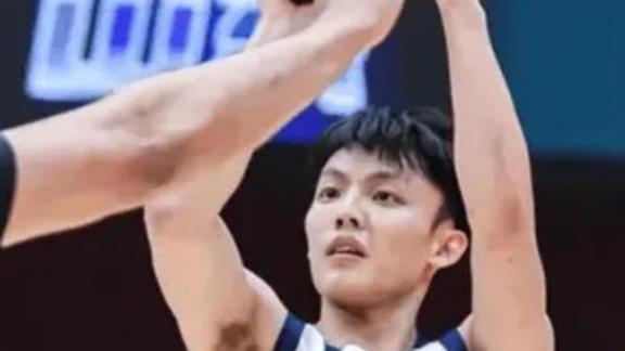 徐杰：困难时要站出来 而不是把球撇出去躲旁边