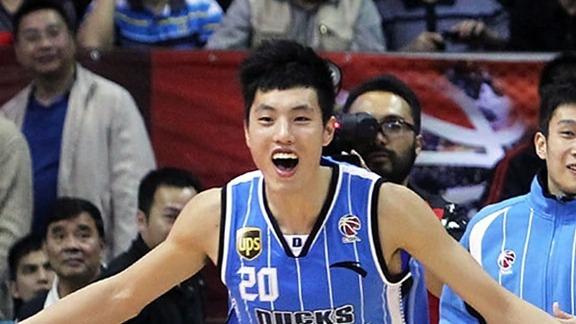  超越阿联迎生涯626战！翟晓川：努力多出一份力