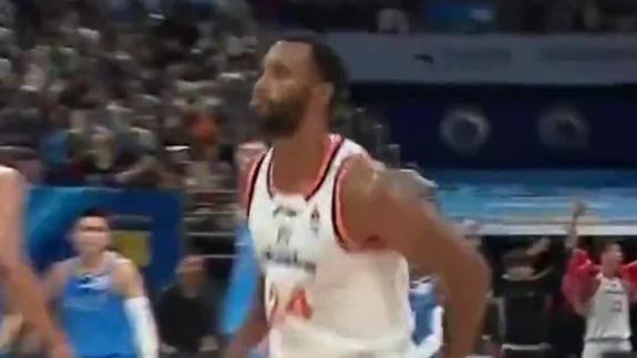 许利民：今年上海值得学习 看到外援差距得努力