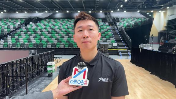 杨赞：上场给了球队很多信心 我们没有任何包袱