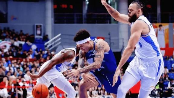 北京力克青岛 周琦12+13勇士旧将首秀空砍30分