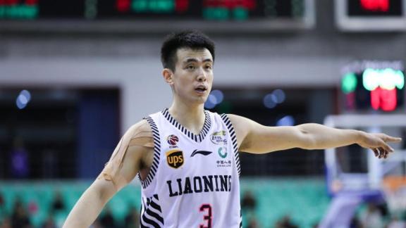 最喜欢哪位球员？乌戈：赵继伟！一直为赢球战斗