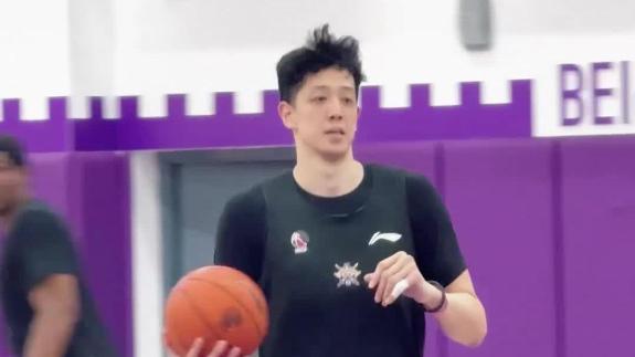 生死卡位战！北控男篮全力冲击季后赛最后席位