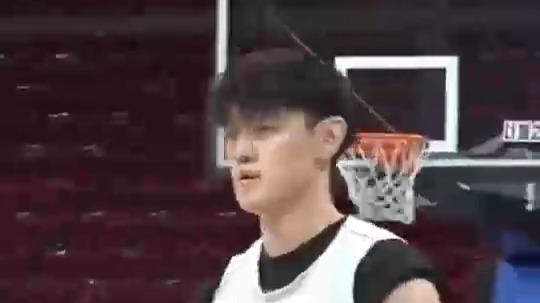 曾凡博谈复出：身体没有完全好 需要比赛克服疼痛