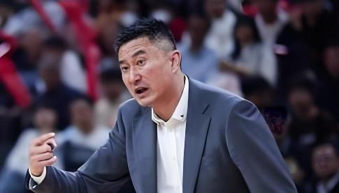 命中率太差了！杜锋：进攻太简单只知一味投篮