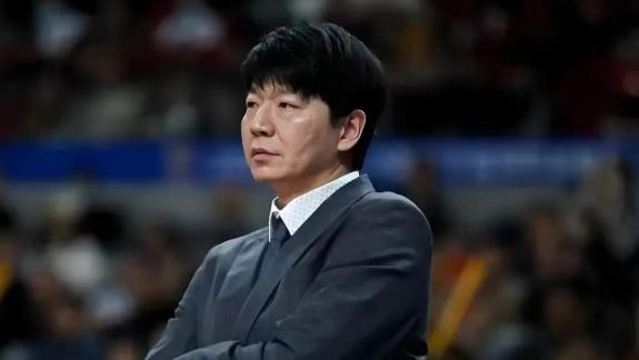  邱彪谈高诗岩：膝伤一直没好 现在韧带轻度撕裂