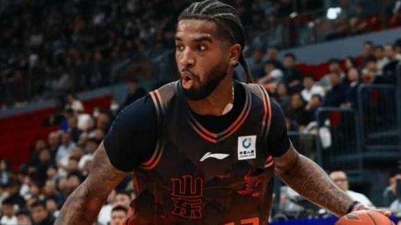  克里斯：客场打辽宁有信心 会把季后赛带回济南