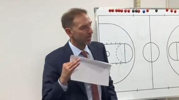 直击浙江更衣室：拿下首战很重要 宁波主场很难打