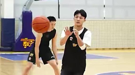  枕戈待旦！广东备战G3 徐杰+胡明轩+崔永熙入镜