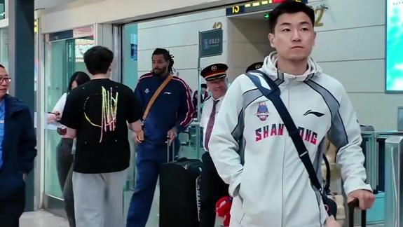 山东男篮返回济南！坐镇主场迎战上海