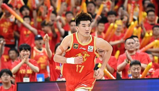 孙铭徽谈复出：尽可能帮助球队 打好每场球