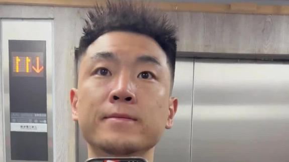 常人难忍受之痛！高诗岩晒休赛期膝盖治疗vlog