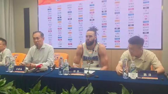 努力度不够！许利民：篮板球保护不是身高的问题