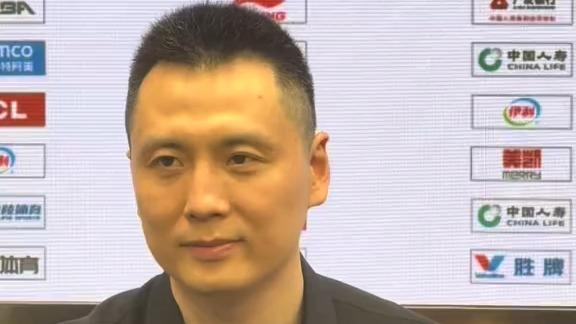 卢伟：临时决定启用双小外 白边因脚部旧伤缺阵