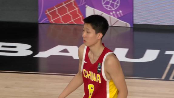 哥们你库里啊？！张宇辰拆炸弹三分凛冽飙进