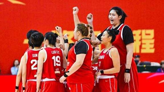 杨舒予助阵！中国女篮热身赛2分憾负 张子宇28分