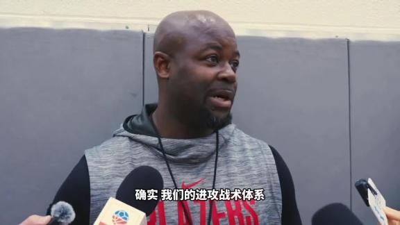 开拓者夏联主帅：杨瀚森是核心会围绕他发起进攻