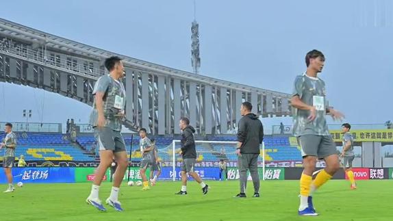  【比赛日纪实】雨夜鏖战！西海岸1-1战平领头羊