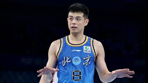 无缘一人一城？曝宁波男篮正在追逐北京老将方硕