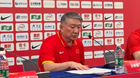 宫鲁鸣：为世界杯亚运会准备 目前有固定4套阵容