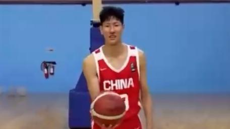 FIBA晒中国U18男篮“倒挂金钩”：张懿赵杰获胜