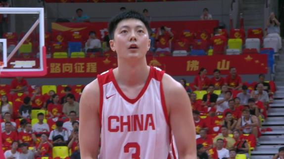 恢复真不错！胡明轩挂挡加速爆破禁区造杀伤